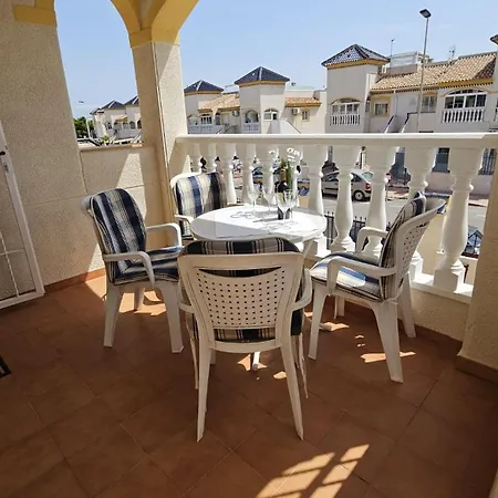 Villa Casa - *